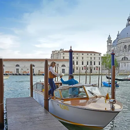 Palazzo Ca'nova On The Grand Canal - Lipparini *